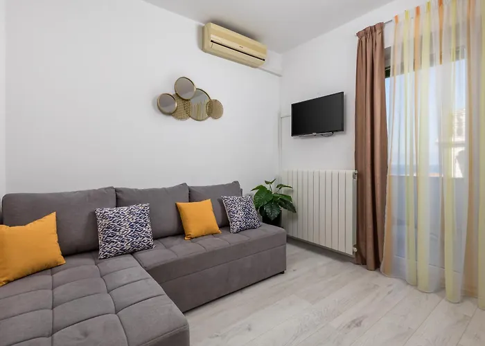 Apartment 17589b Kraljevica